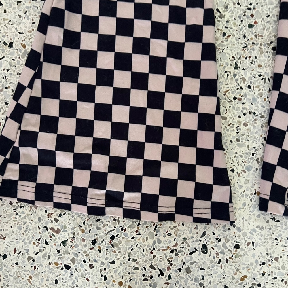 Checkered flare leggings size large - Picture 3 of 5